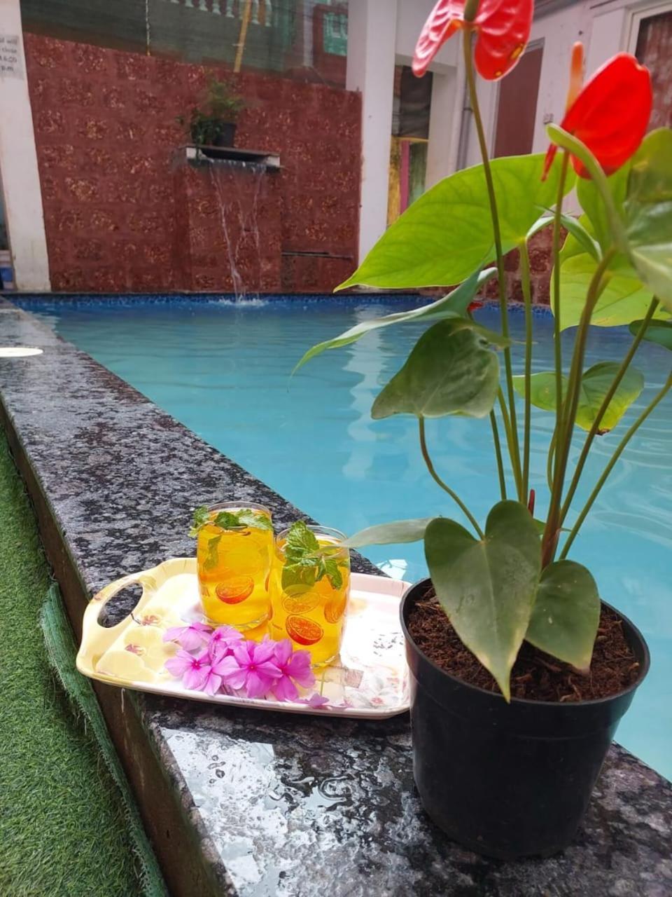 Hotel Queen Queen Sea Calangute Εξωτερικό φωτογραφία